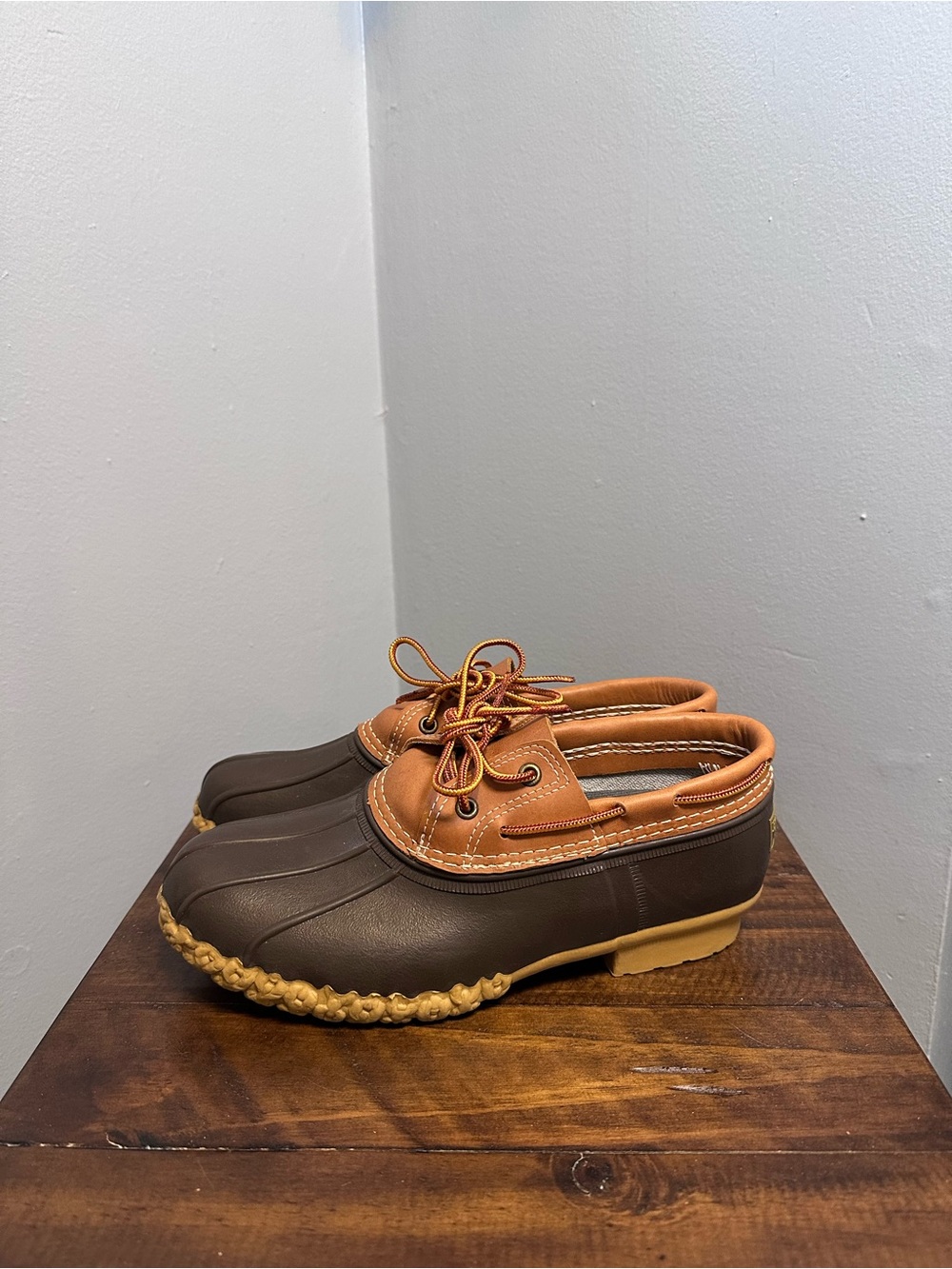 LL Bean Bean Boots women’s Size 9 Low Moc Duck Boot Made In USA